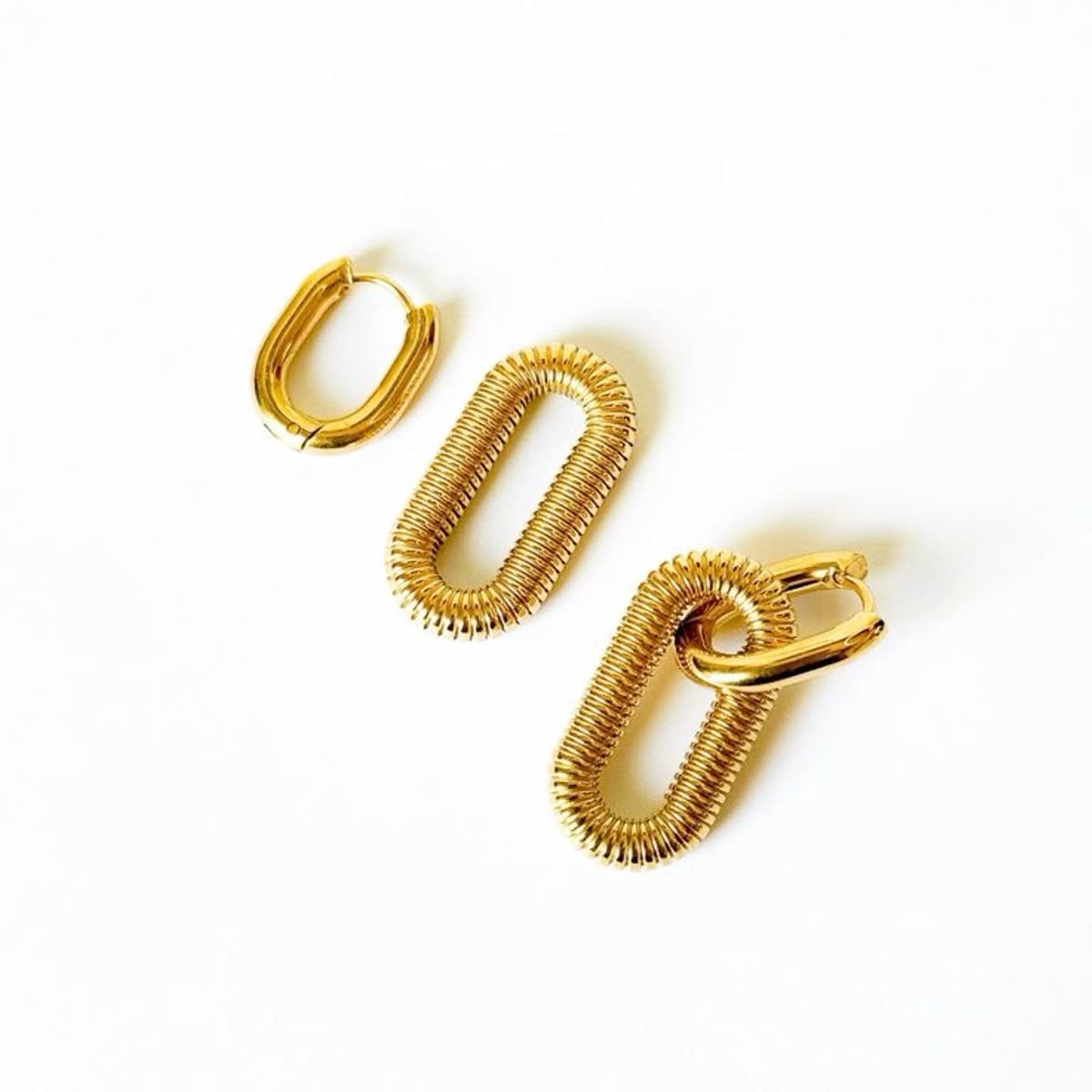 LYLIA EARRING