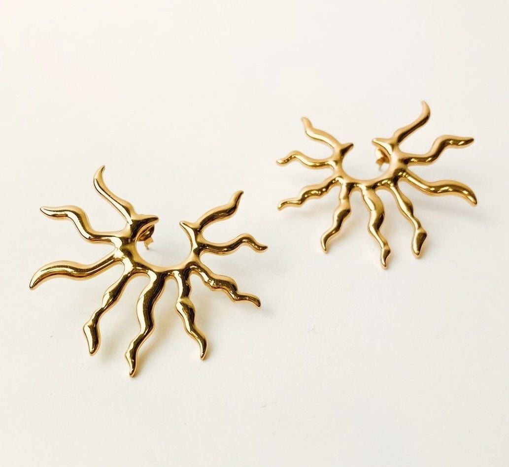 ZURI EARRING