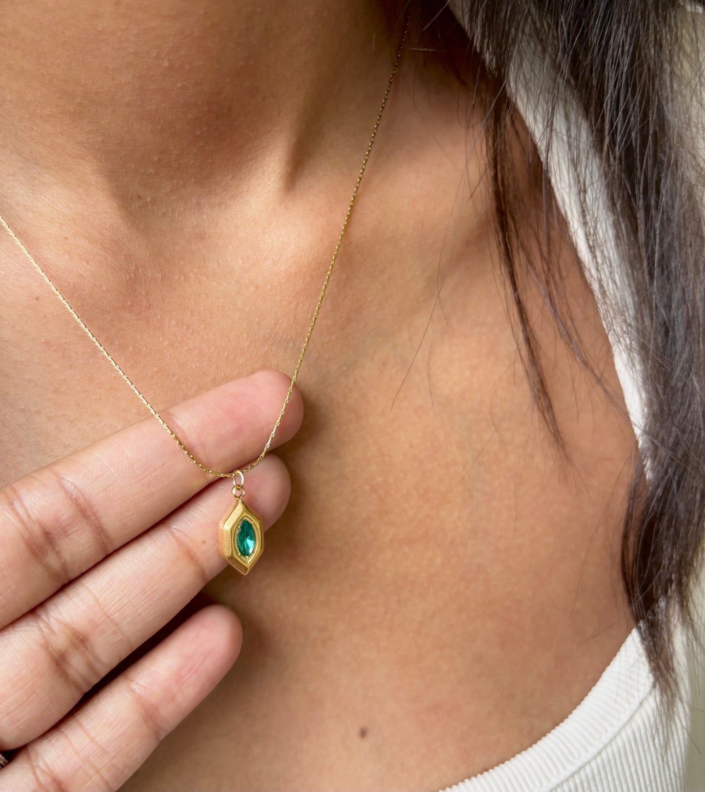 MIRA NECKLACE
