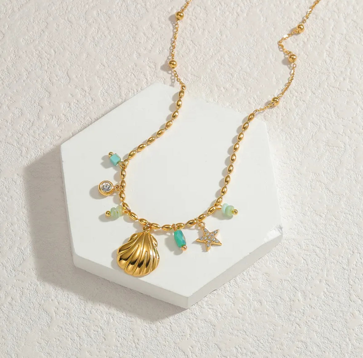 SEAMIST CHARM NECKLACE