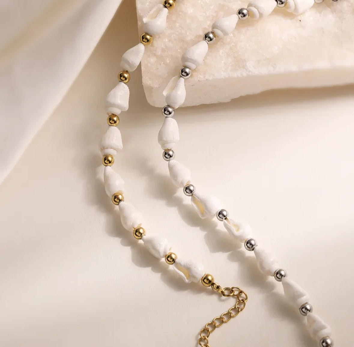 SHELL BRACELET