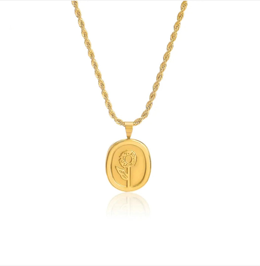 ROSE NECKLACE