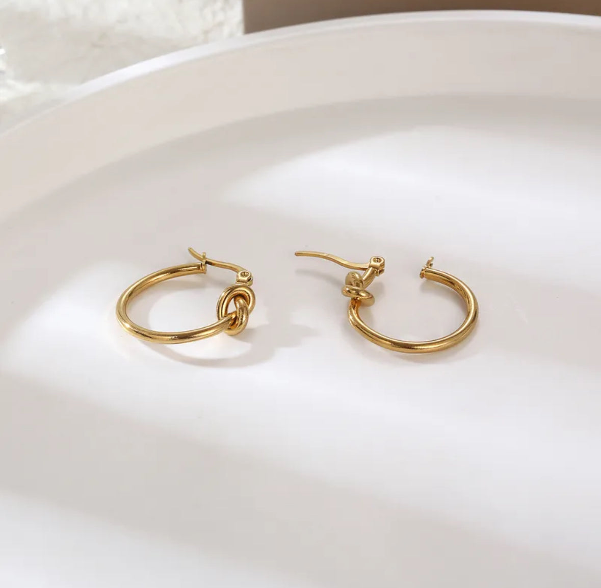 KNOT EARRINGS