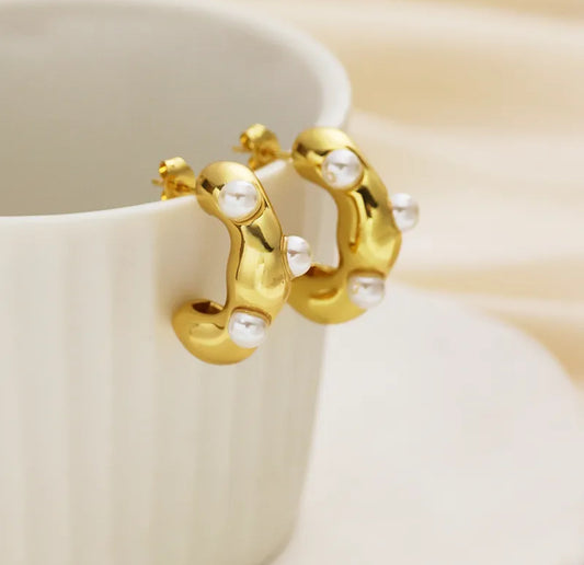 PEARLE EARRING