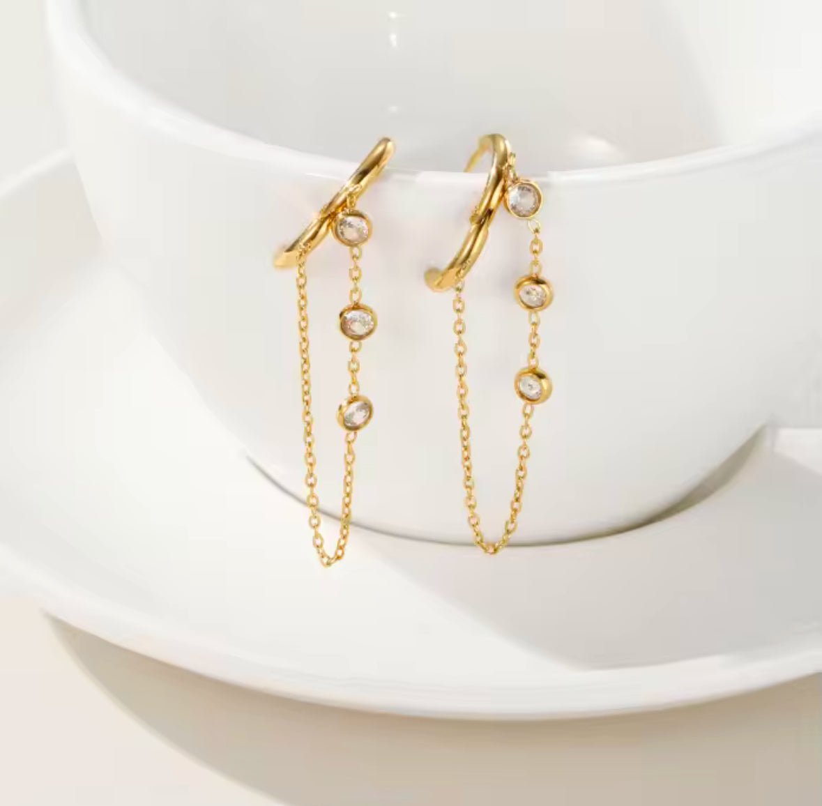 SURU EARRING