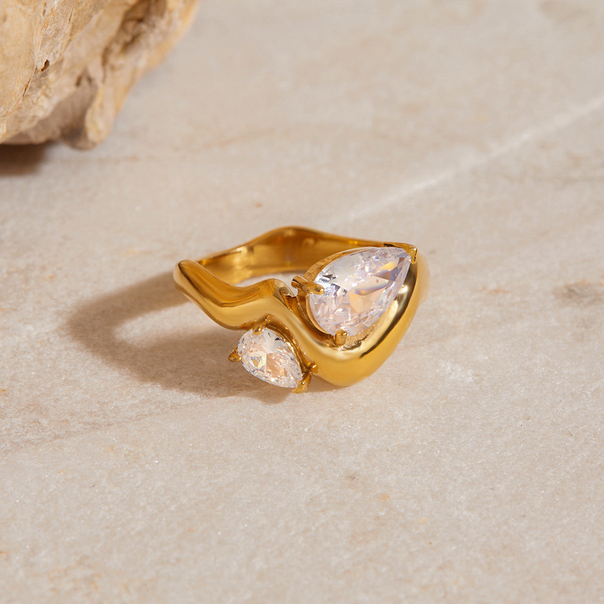 GLEAM RING