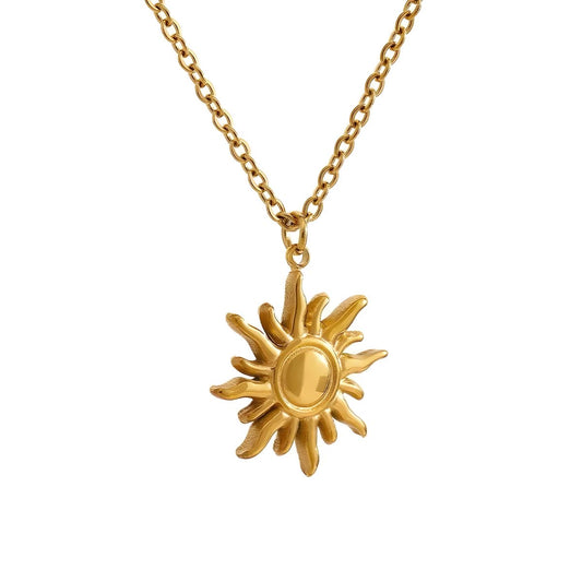 SOLICE NECKLACE