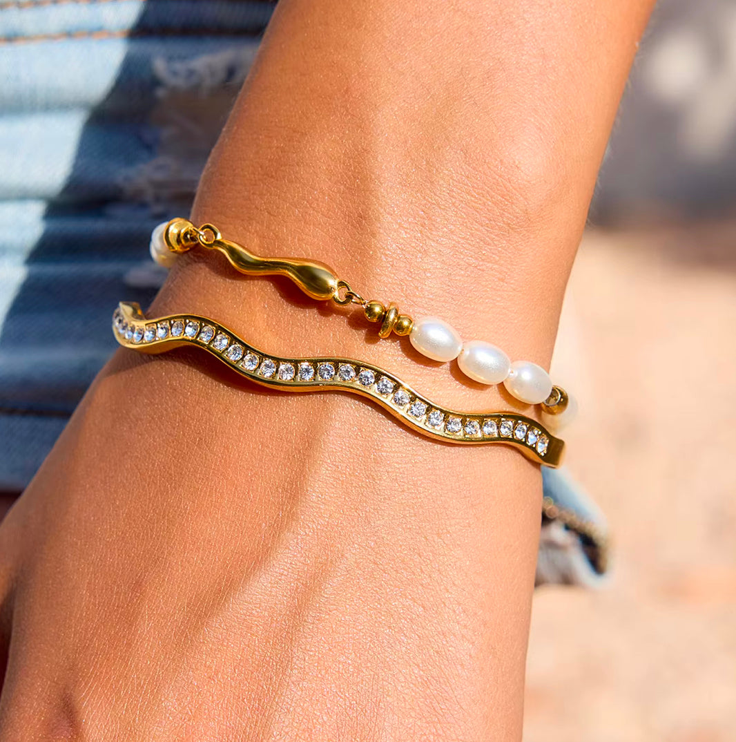 SWYA BANGLE BRACELET