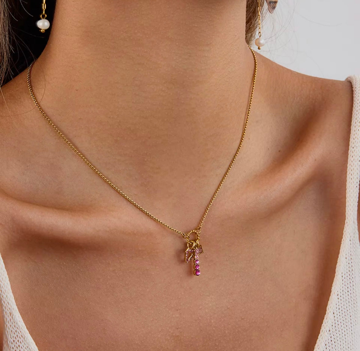 IRIS NECKLACE