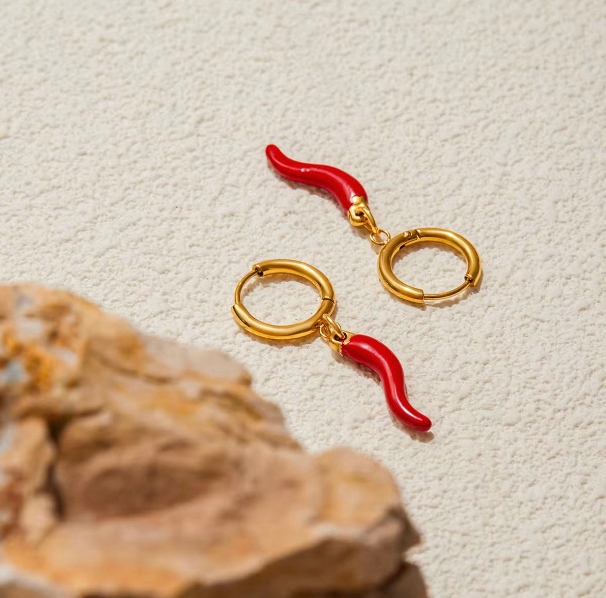 CHILLI EARRINGS