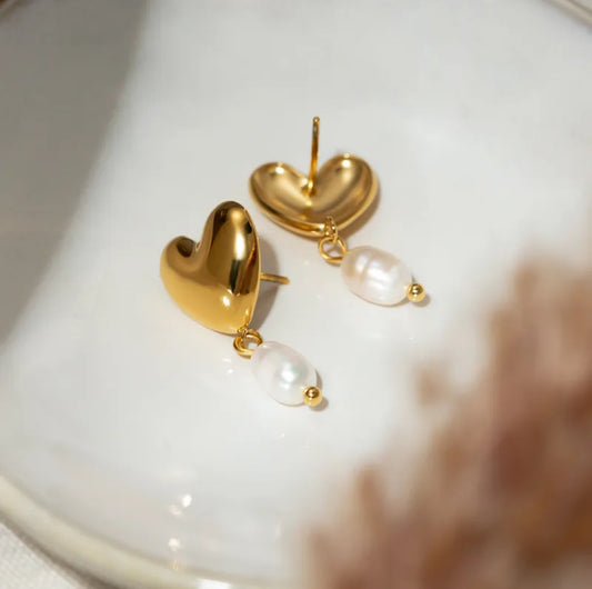 GIGI HEART EARRING