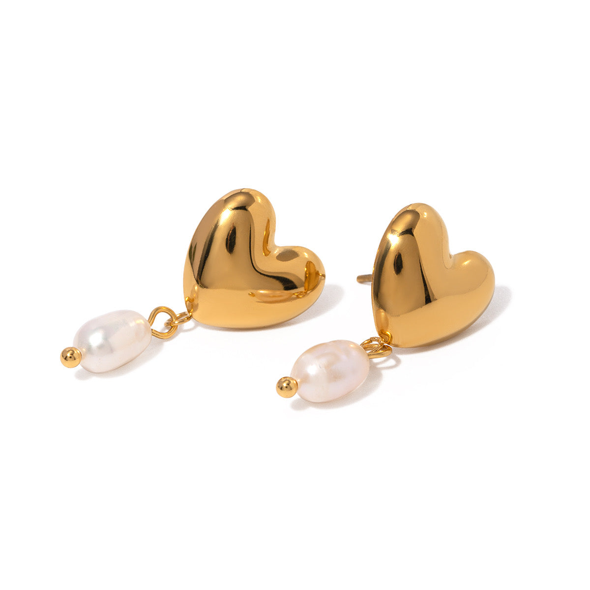 GIGI HEART EARRING